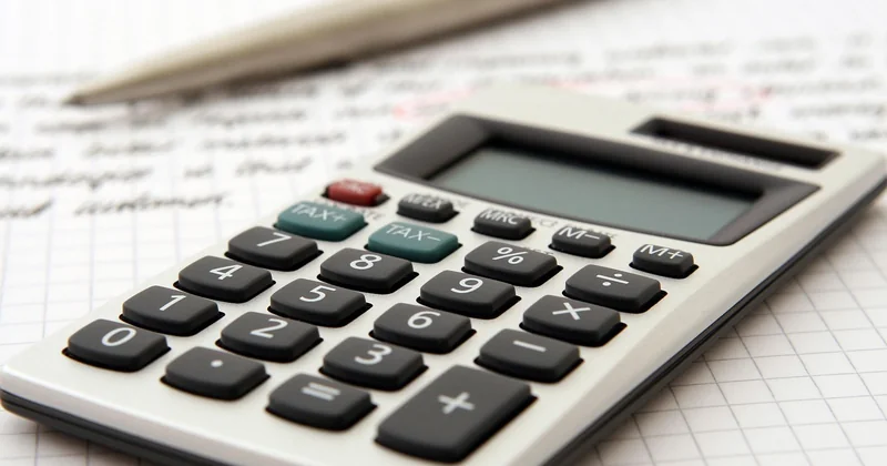 What does Dave Ramsey say about adjustable-rate mortgages?